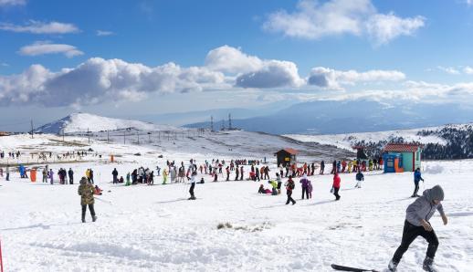 Καϊμάκτσαλαν: Λευκή μαγεία στο ψηλότερο χιονοδρομικό κέντρο της Ελλάδας