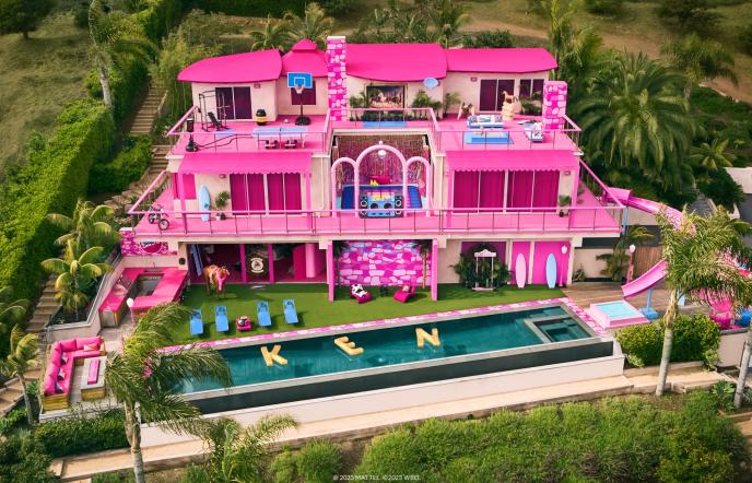 Airbnb: Τώρα μπορείτε να κάνετε διακοπές στην πραγματική βίλα της Barbie