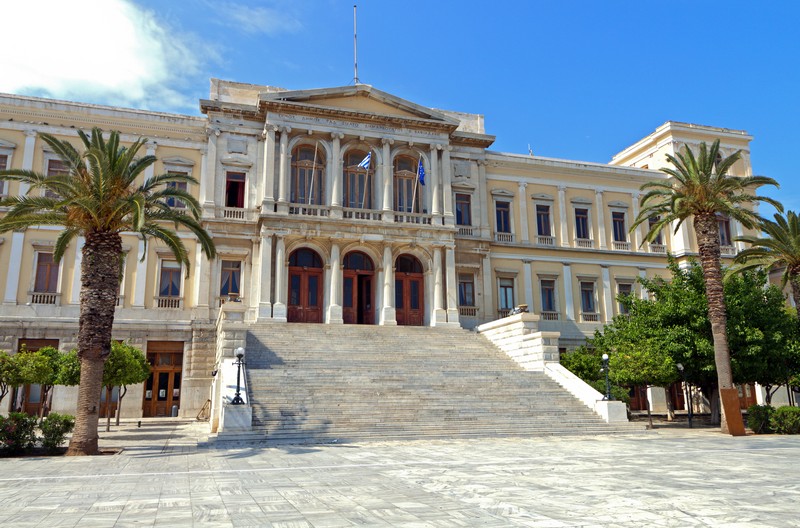 Πλατεία Μιαούλη, Σύρος