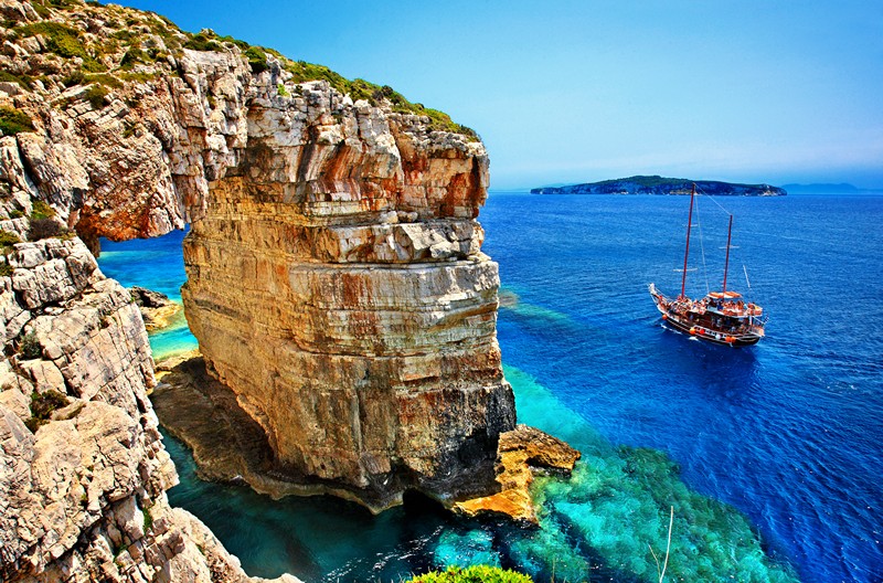 Τρυπητός, Παξοί