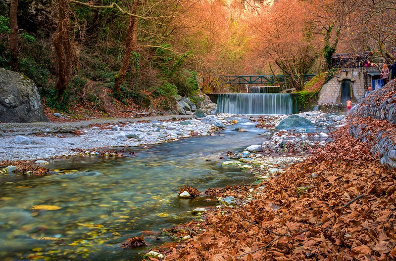 Λουτρά Πόζαρ, Πέλλα