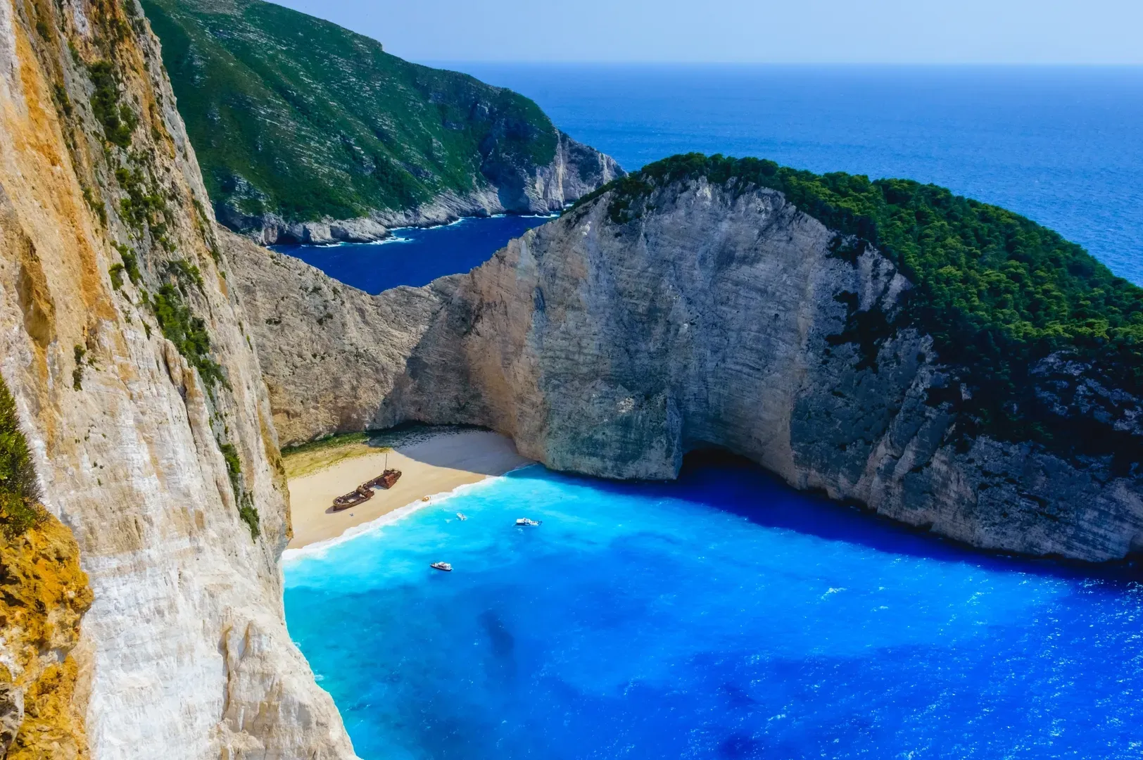 navagio_zakynthos