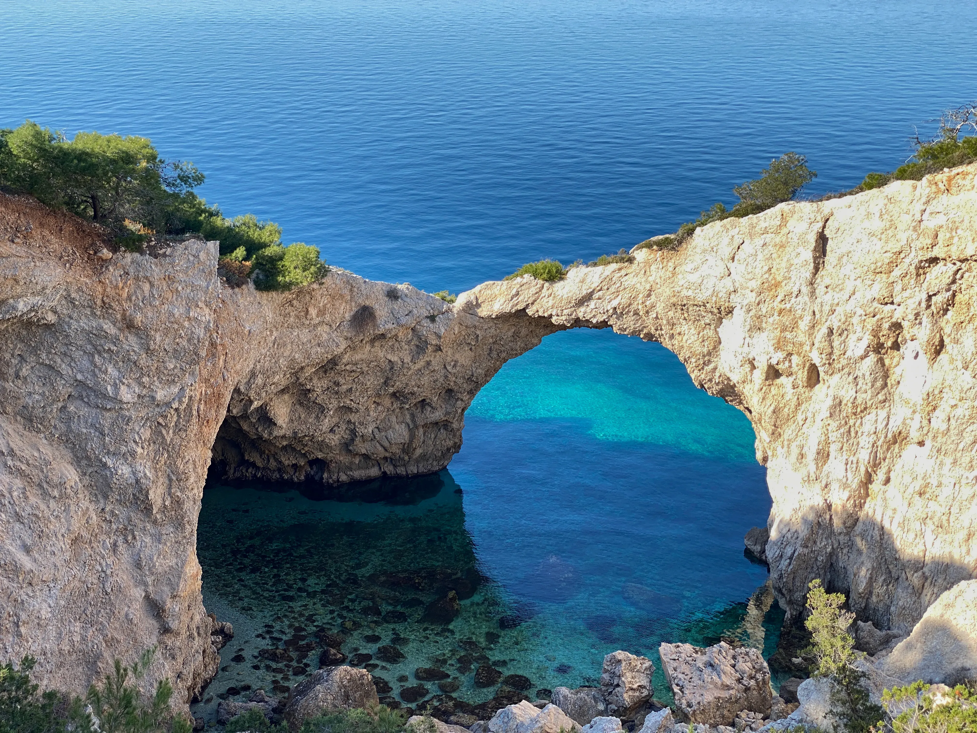 spilia_fokias