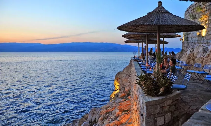 Hydronetta bar, Ύδρα