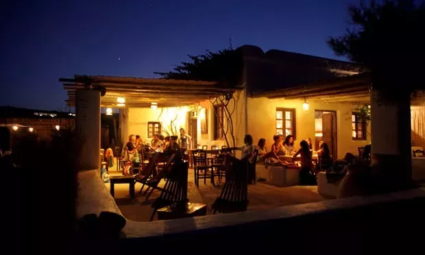 Kalofego bar, Κουφονήσι