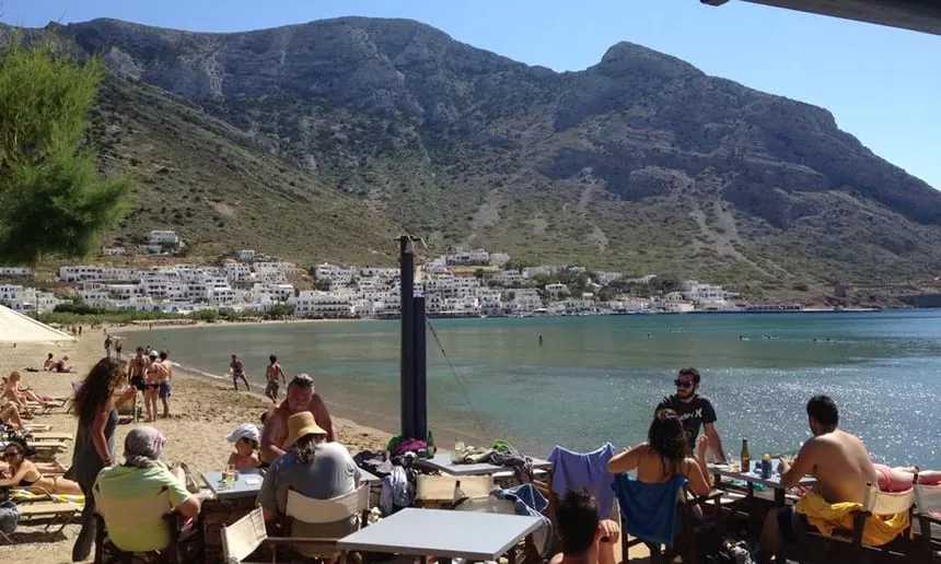 Isalos bar, Σίφνος