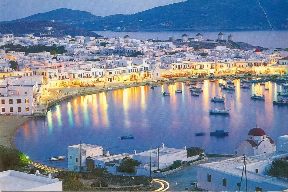 9. Μύκονος
