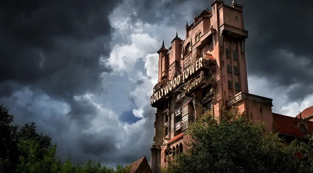 Γυναίκα γρονθοκόπησε εργαζόμενο της Disney World