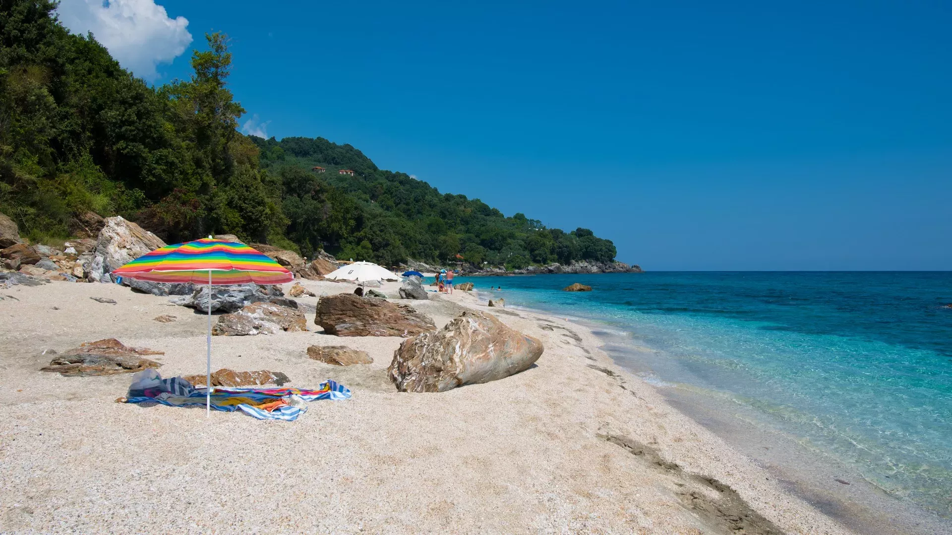 Ανατολικό Πήλιο: 8 μαγευτικές παραλίες για βουτιές στο Αιγαίο