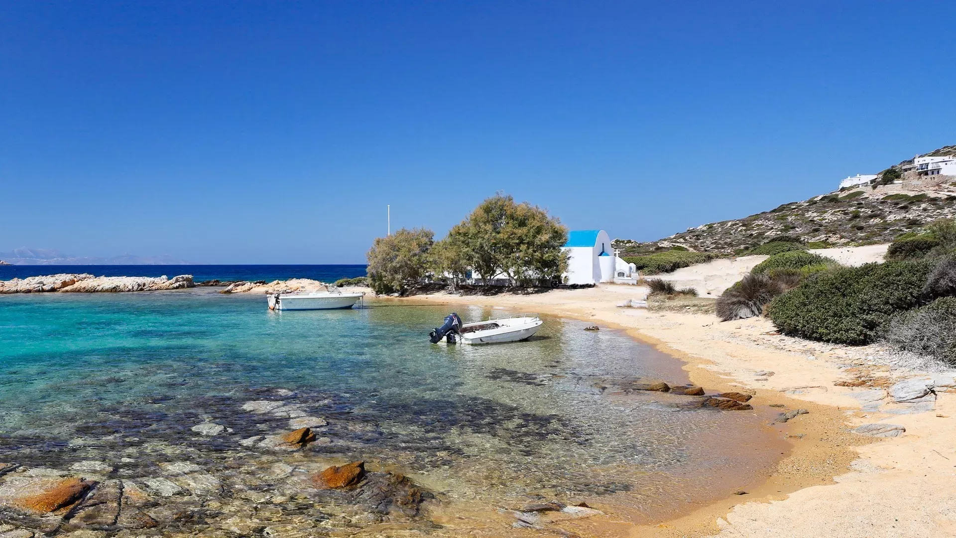 Αντίπαρος: Το νησί που πάντα επιστρέφεις