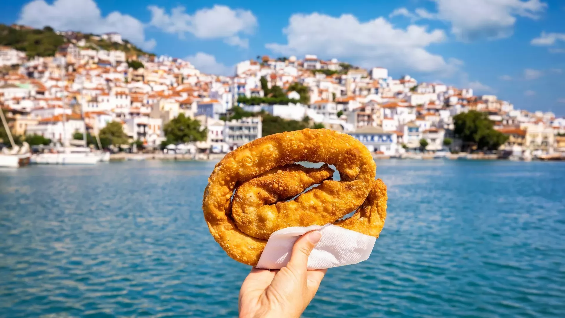 Σκόπελος: 5+1 λόγοι για να τη λατρέψετε