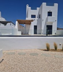 VotsaLo Sea View House