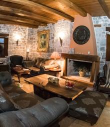 Xemoni Hotel
