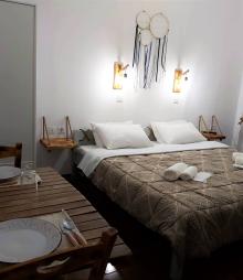 Onar Syros - Rustic Rooms