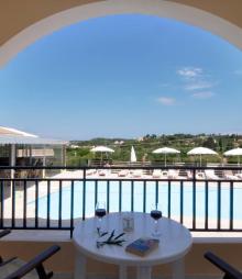 Makris Apartments