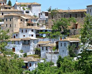 Καστάνιτσα: Ένα ιστορικό χωριό με ιδιαίτερη αρχιτεκτονική στην Αρκαδία