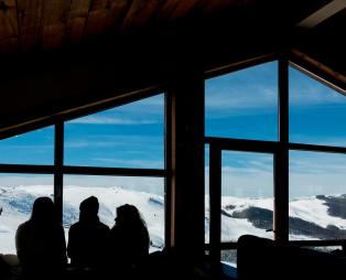 3-5 Πηγάδια: Το χιονοδρομικό κέντρο με το παράξενο όνομα και το ονειρεμένο τοπίο