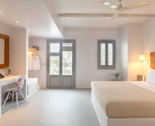 Paros Comfy Suites: Ζήστε τη μαγεία της Πάρου