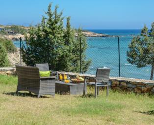 Theonis Villas: Γαλήνιες διακοπές στη Νάξο