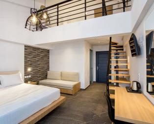 Epicentrum Suites