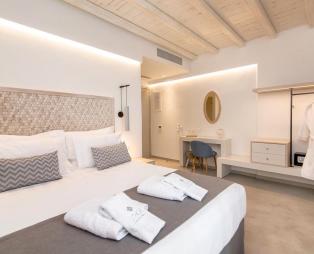 Lithos Luxury Suites
