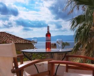 Menexes Suites Monemvasia