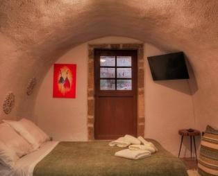 Menexes Suites Monemvasia