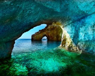 Γαλάζιες Σπηλιές / Πηγή: Shutterstock