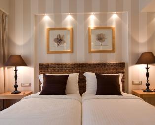 Sea View Hotel: Ένα κομψό καταφύγιο χαλάρωσης στην Αθηναϊκή Ριβιέρα