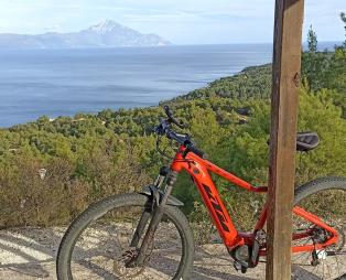 Ανακαλύψτε τη μαγεία της Χαλκιδικής πάνω σε ένα ποδήλατο