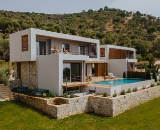 2S Villas Resort: Μια μαγική εμπειρία διακοπών στα Σύβοτα Λευκάδας