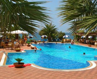 Oasis Hotel