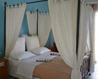 Oasis Hotel
