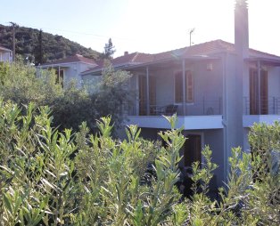 Epidavros View Villas: Εκεί που η αυθεντική φιλοξενία συναντά το μεσογειακό τοπίο