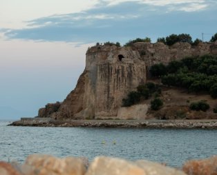 Το κάστρο της Κορώνης (πηγή: Σύλλογος Επαγγελματιών Κορώνης)