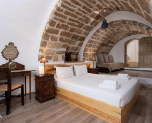 Pablito House-Seaview Monemvasia Nests