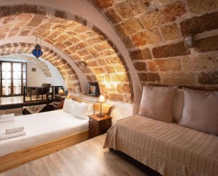 Pablito House-Seaview Monemvasia Nests