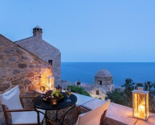 Pablito House-Seaview Monemvasia Nests