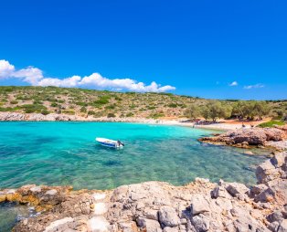 Παραλία Αγία Δύναμη (πηγή: Shutterstock)