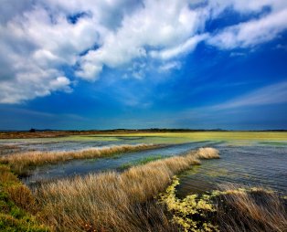 Ασπρόλιμνη (πηγή: Shutterstock)