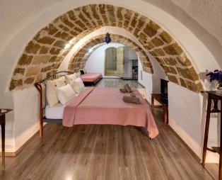 Pablito House-Seaview Monemvasia Nests