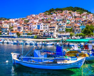 Πλωμάρι (πηγή: Shutterstock)