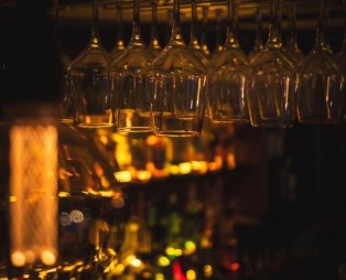 7 Sins Cocktail House: Ένα ταξίδι γεύσης στα αποστάγματα της Κέρκυρας