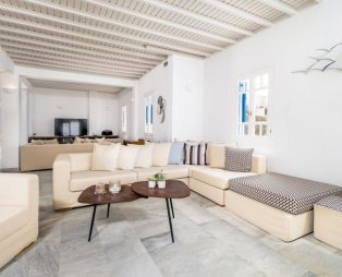 Marisso Hotel: Χαλάρωση και γαλήνη στην καρδιά της Χώρας της Μυκόνου