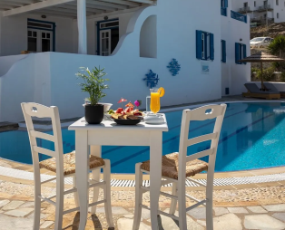 Marisso Hotel: Χαλάρωση και γαλήνη στην καρδιά της Χώρας της Μυκόνου