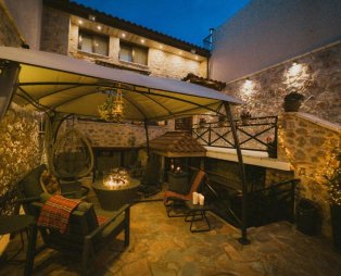 Afanos Guesthouse: Το ιδανικό μέρος για χαλάρωση στην καρδιά της Αράχωβας