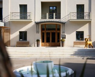 Domotel Kastri Hotel: Μια εμπειρία που συνδυάζει τη φιλοξενία με τις αυθεντικές γεύσεις