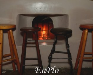 Εν Πλω: Μια γαστρονομική εμπειρία στη Μηλίνα με υπέροχη θέα