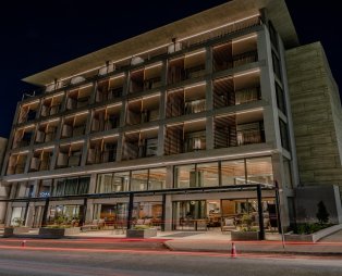 Magnes Hotel: Η σύγχρονη πολυτέλεια στην καρδιά του Βόλου