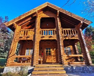 All Seasons Paradise: Διακοπές στο παραμυθένιο σκηνικό του Μαινάλου